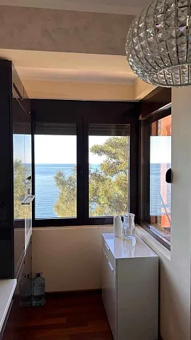Luxuswohnung mit Panoramablick über dem Strand Mogren in Budva, Komoševina — photo 7